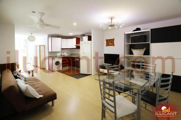 Estudio en Barrio Carolinas Bajas