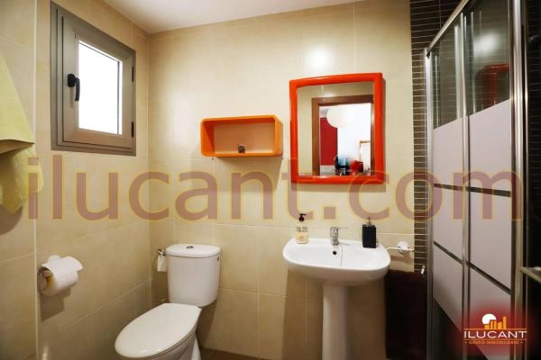 Estudio en Barrio Carolinas Bajas