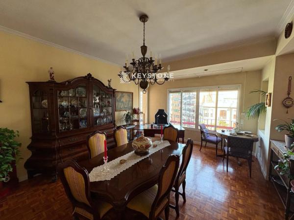 Piso en avenida de Federico Soto