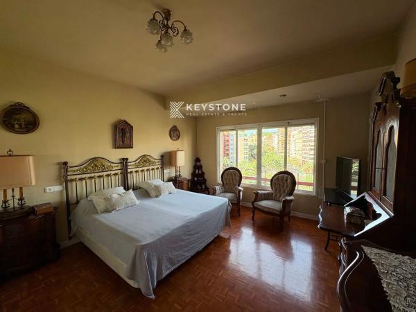 Piso en avenida de Federico Soto