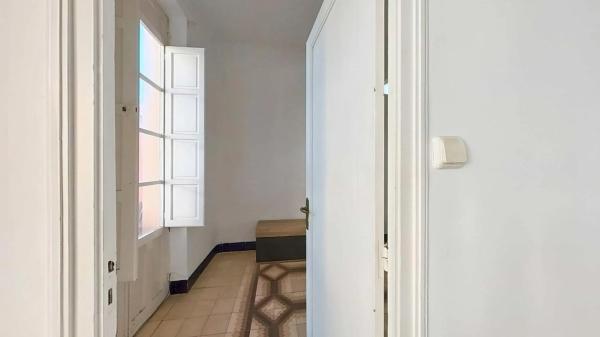 Piso en calle Girona, 3