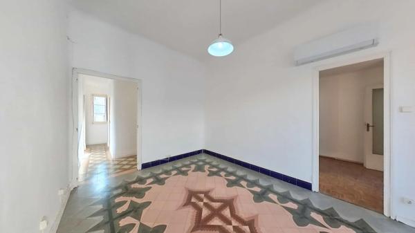 Piso en calle Girona, 3