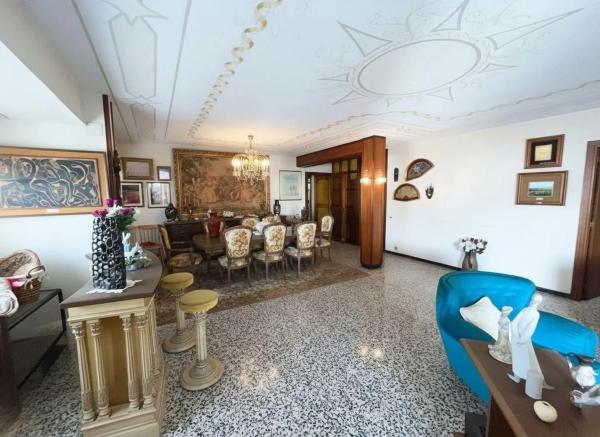 Piso en Barrio Mercado