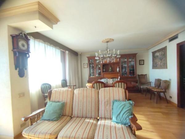 Piso en avenida de Ramón y Cajal