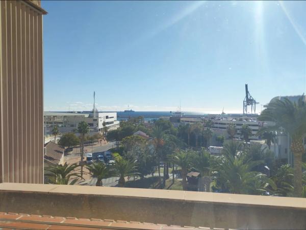 Piso en avenida de Ramón y Cajal