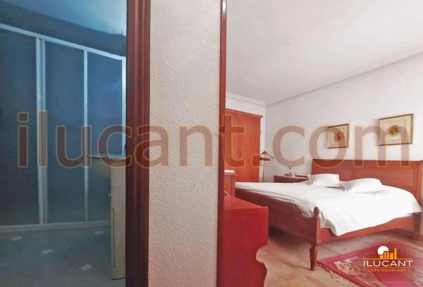 Piso en Barrio Mercado