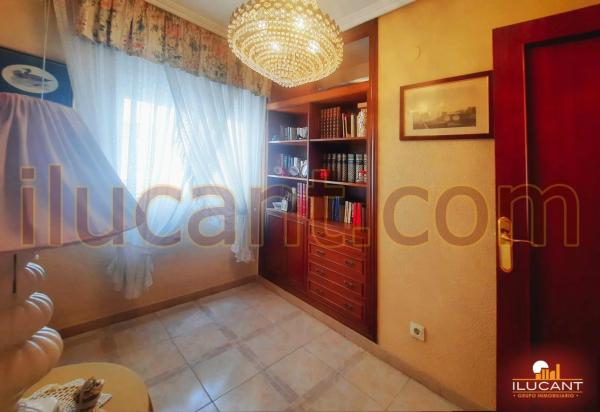 Piso en Barrio Mercado