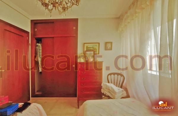 Piso en Barrio Mercado