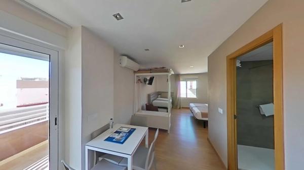 Estudio en calle Poeta Vila y Blanco