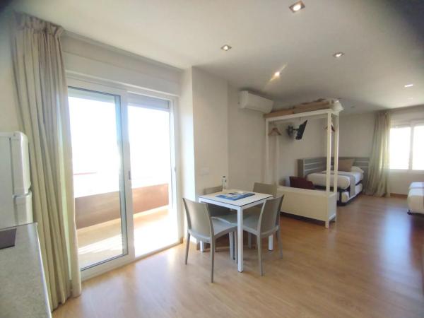 Estudio en calle Poeta Vila y Blanco