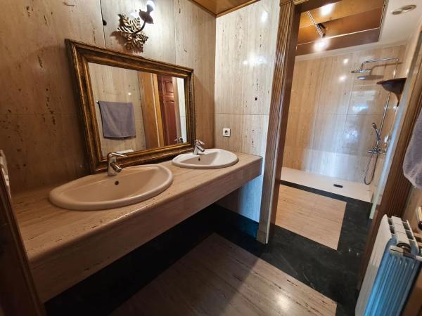 Piso en avenida de Ramón y Cajal, 12