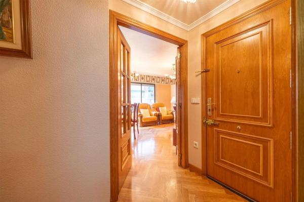 Piso en calle San Vicente