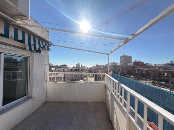 Piso en calle Navas, 16