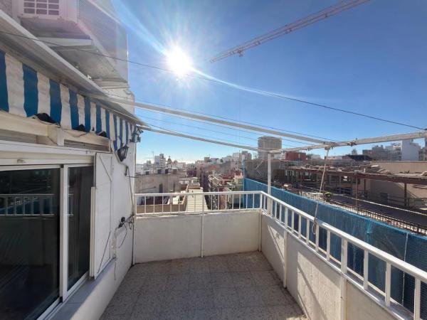 Piso en calle Navas, 16