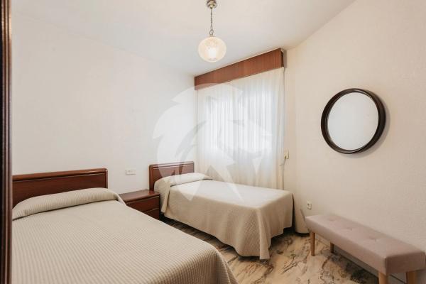 Piso en plaza de los Luceros