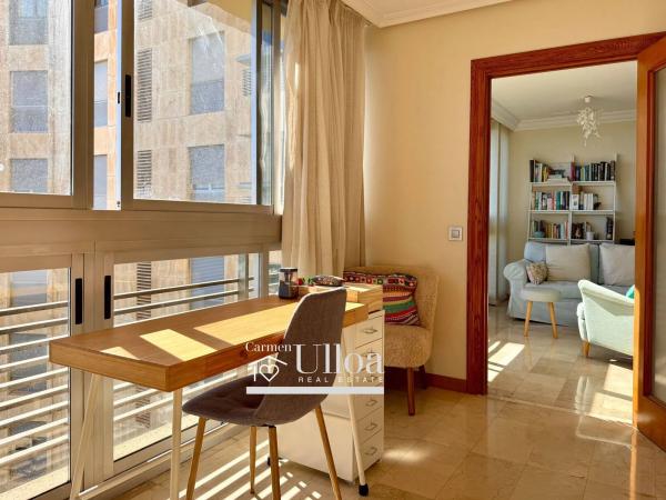 Piso en avenida del Doctor Gadea