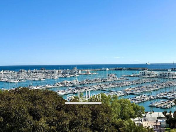 Piso en avenida del Doctor Gadea