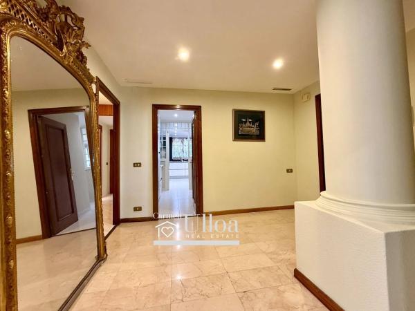 Piso en avenida del Doctor Gadea