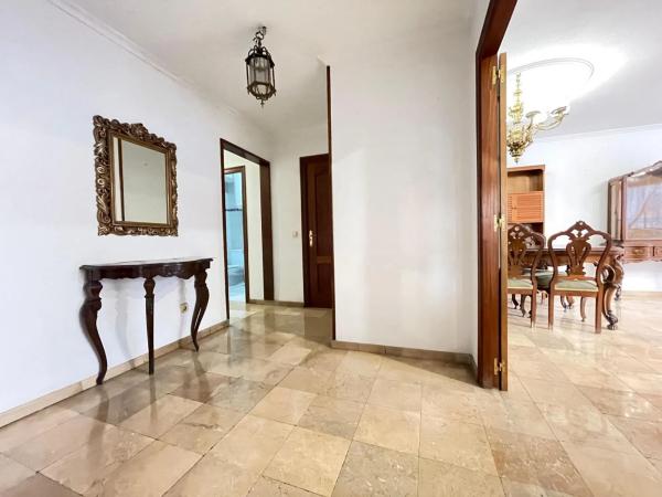 Piso en calle Calderón de la Barca