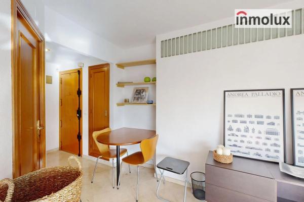 Piso en calle Poeta Carmelo Calvo