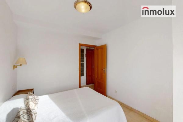 Piso en calle Poeta Carmelo Calvo