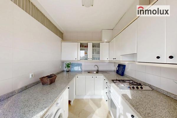 Piso en calle Poeta Carmelo Calvo