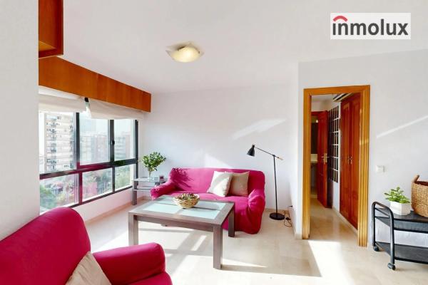 Piso en calle Poeta Carmelo Calvo