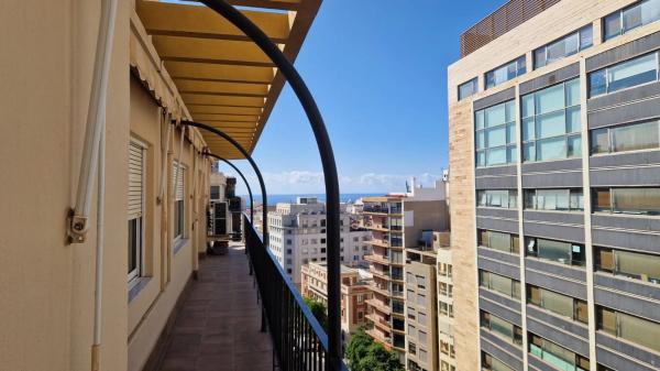 Ático en rambla de Méndez Núñez