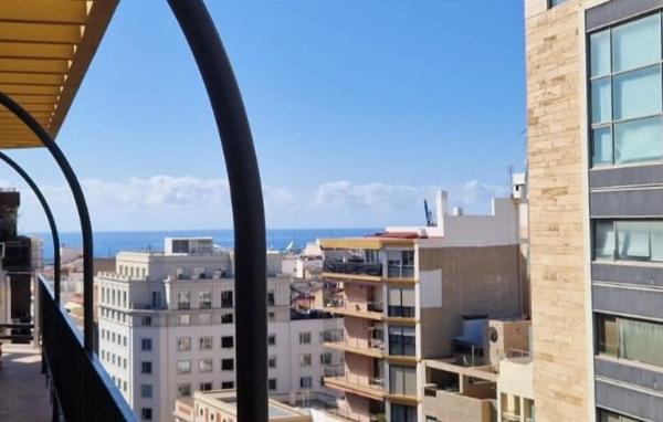 Ático en rambla de Méndez Núñez