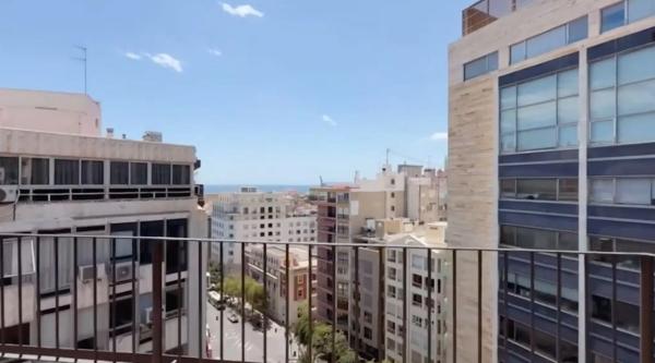 Ático en rambla de Méndez Núñez