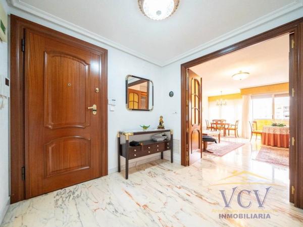 Piso en plaza de los Luceros