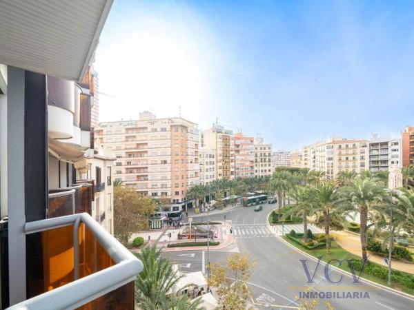 Piso en plaza de los Luceros