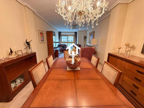 Piso en rambla de Méndez Núñez