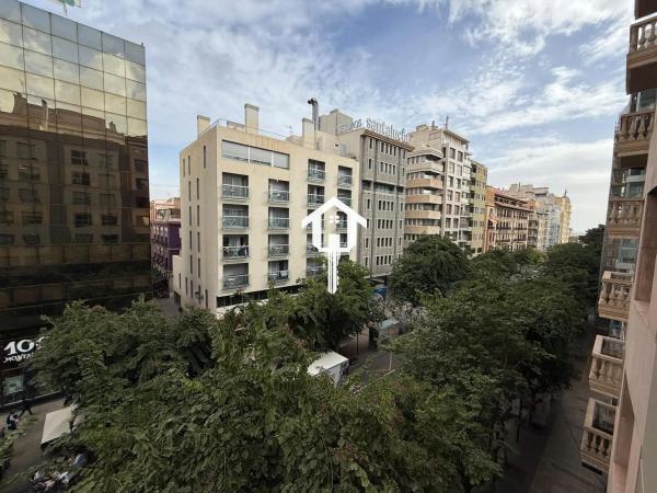 Piso en rambla de Méndez Núñez