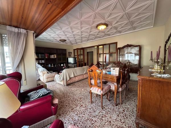 Piso en Barrio Mercado