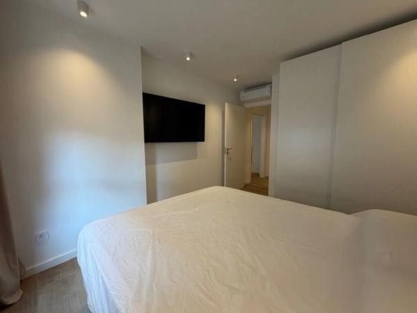 Piso en CL Italia, 27