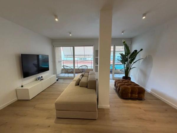 Piso en CL Italia, 27