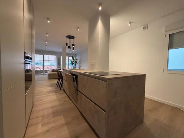 Piso en CL Italia, 27