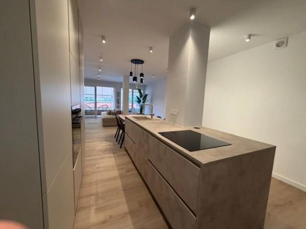 Piso en CL Italia, 27