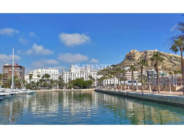 Piso en avenida General Marvá