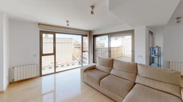 Ático en avenida de la Constitución