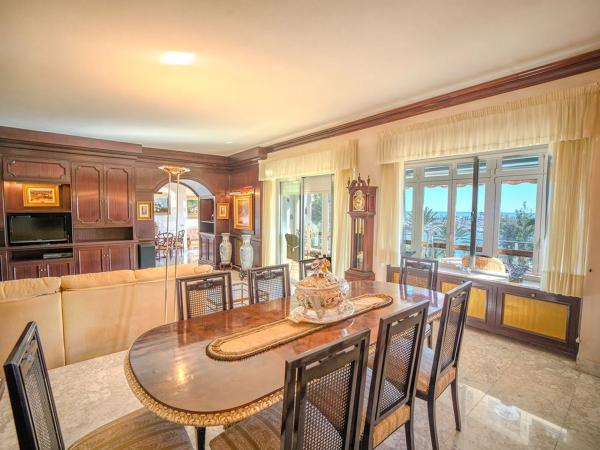 Piso en avenida de Ramón y Cajal, 3