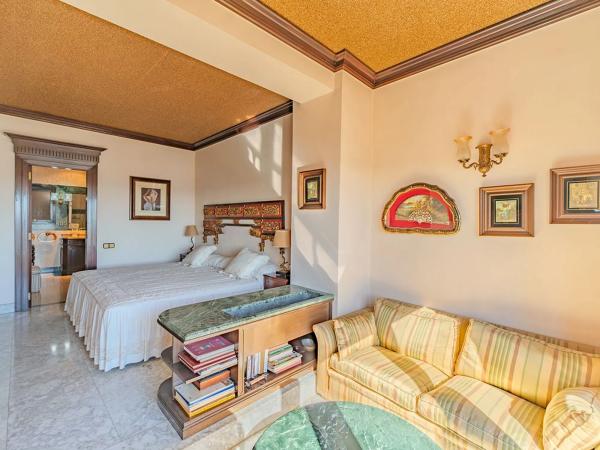 Piso en avenida de Ramón y Cajal, 3