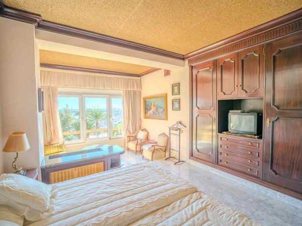 Piso en avenida de Ramón y Cajal, 3