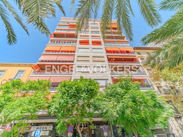 Piso en avenida de Ramón y Cajal, 3