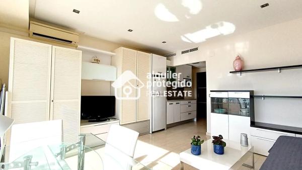 Estudio en calle Poeta Vila y Blanco