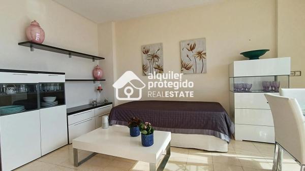 Estudio en calle Poeta Vila y Blanco