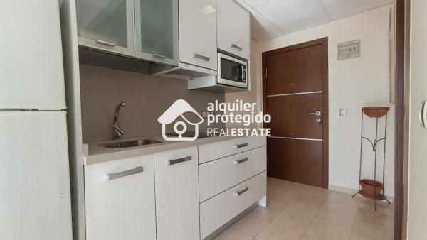 Estudio en calle Poeta Vila y Blanco