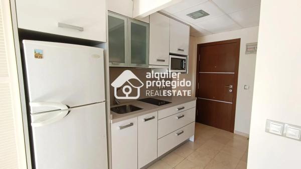 Estudio en calle Poeta Vila y Blanco