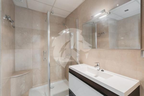 Estudio en calle Poeta Vila y Blanco